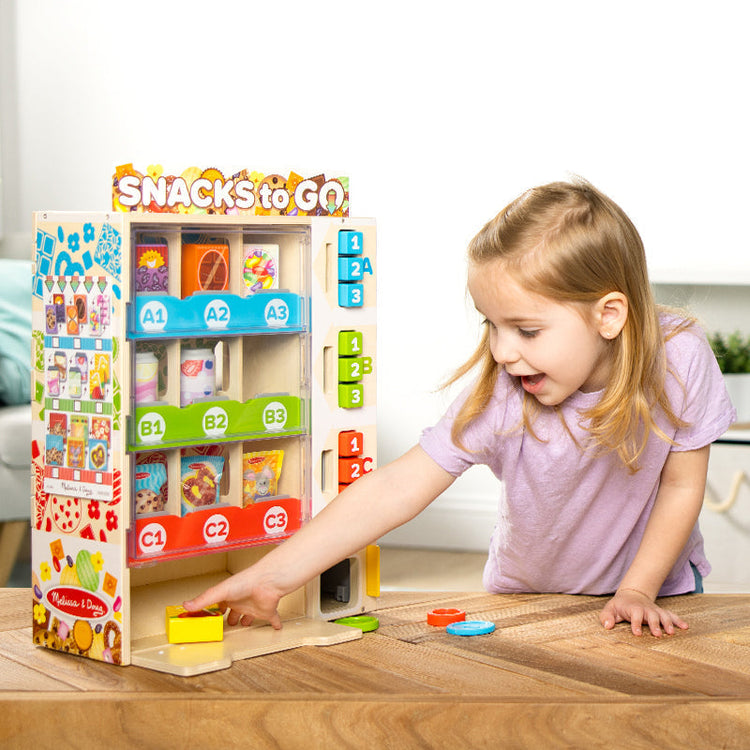 Melissa & Doug The Magic of Independent Play in Toddlers & Preschoolers blog post child playing